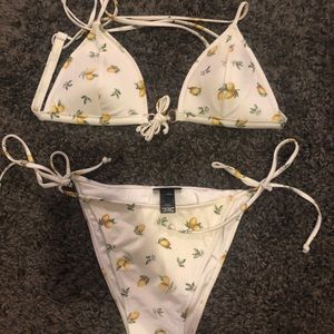 Lemon Bikini